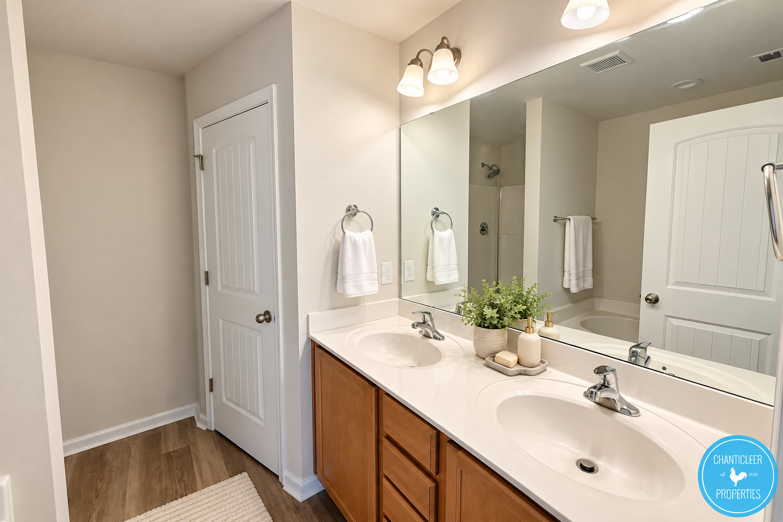 1037 Grand Ridge Dr photo 9