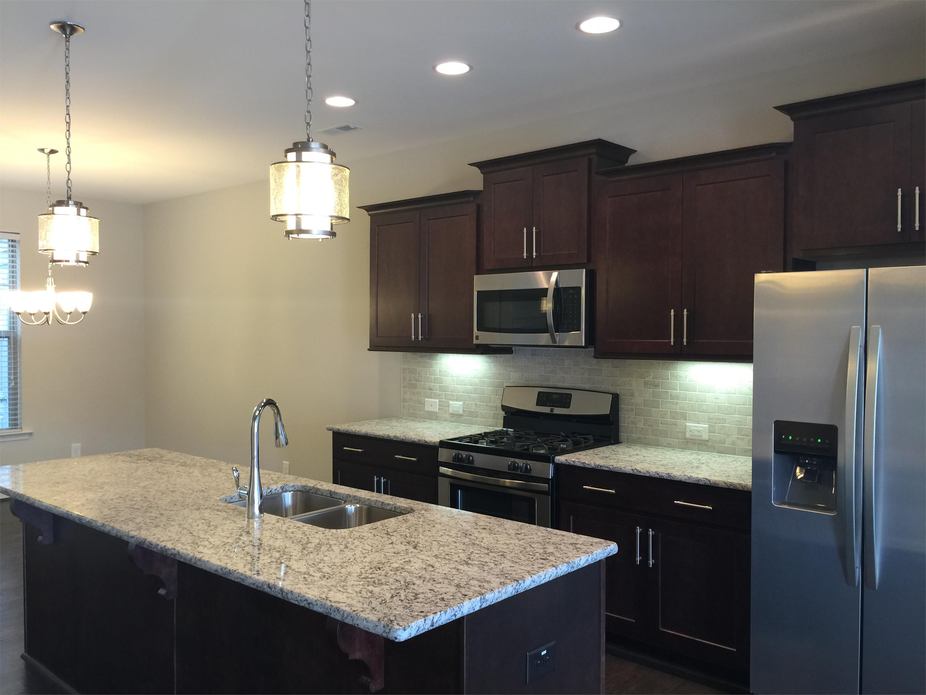 1105 Metropolitan Drive photo 1