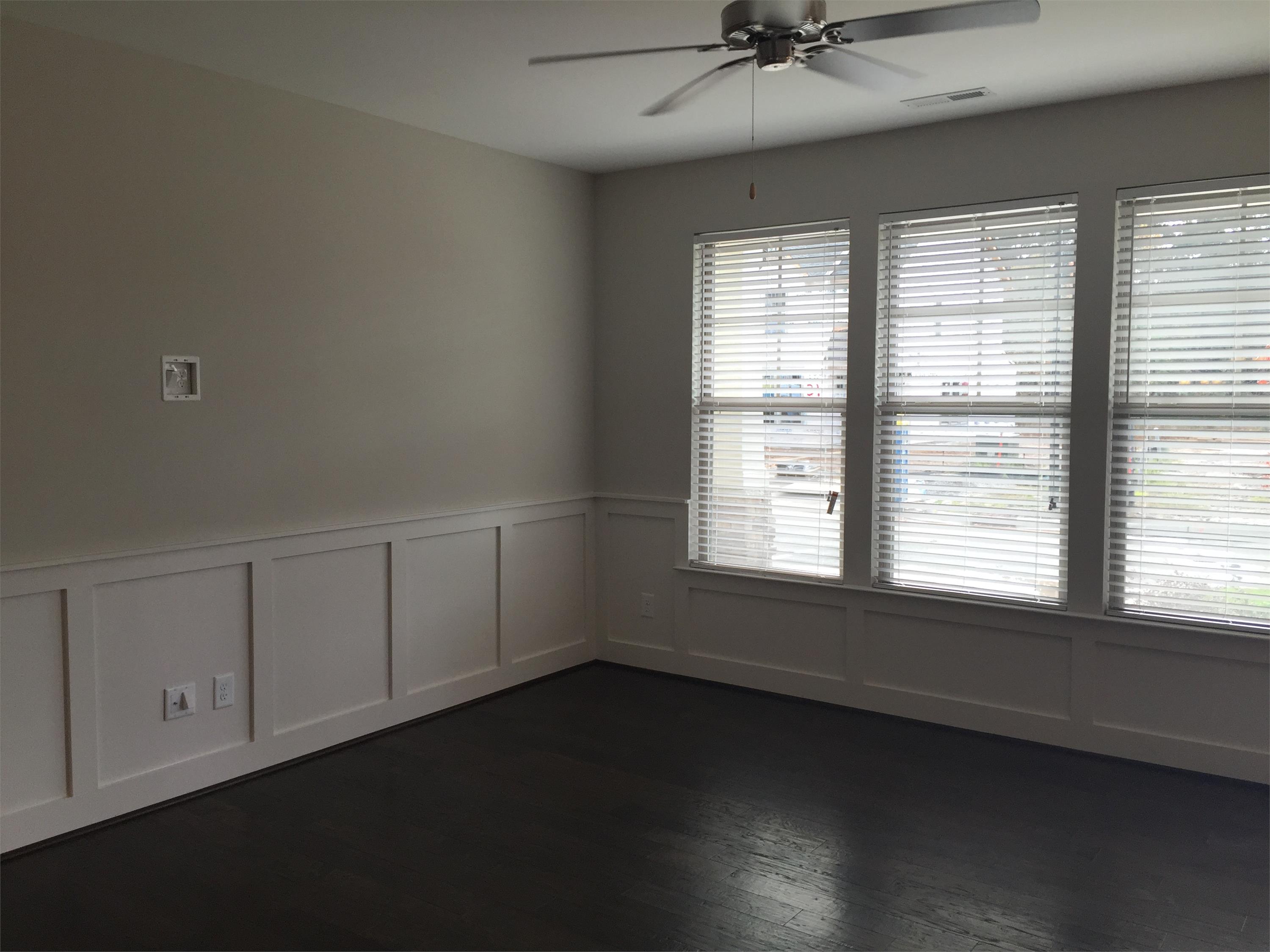 1105 Metropolitan Drive photo 4