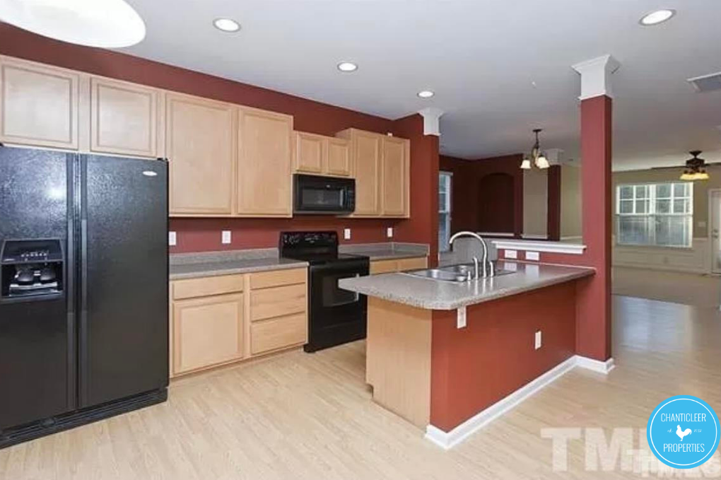 8821 Camden Park Drive photo 1