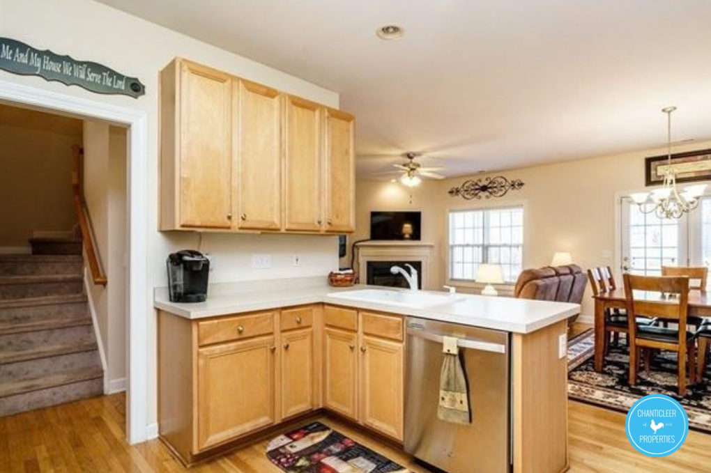 2040 White Pond Court photo 6