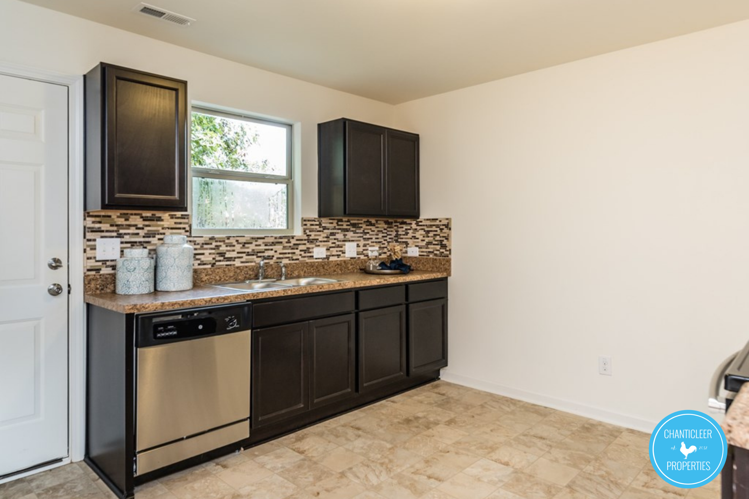 515 Hobkirks Place photo 5