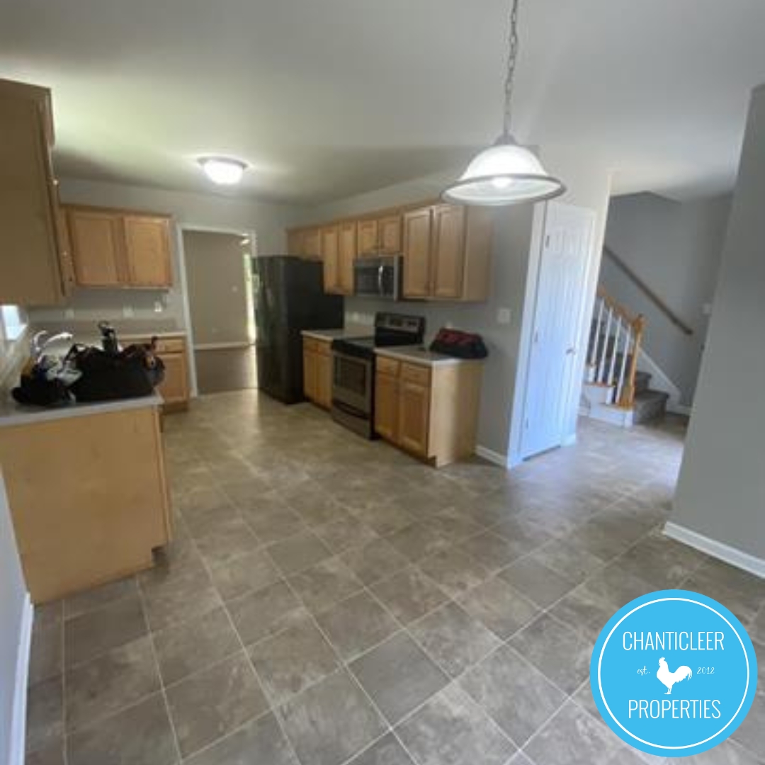 124 Gatwick Court photo 4