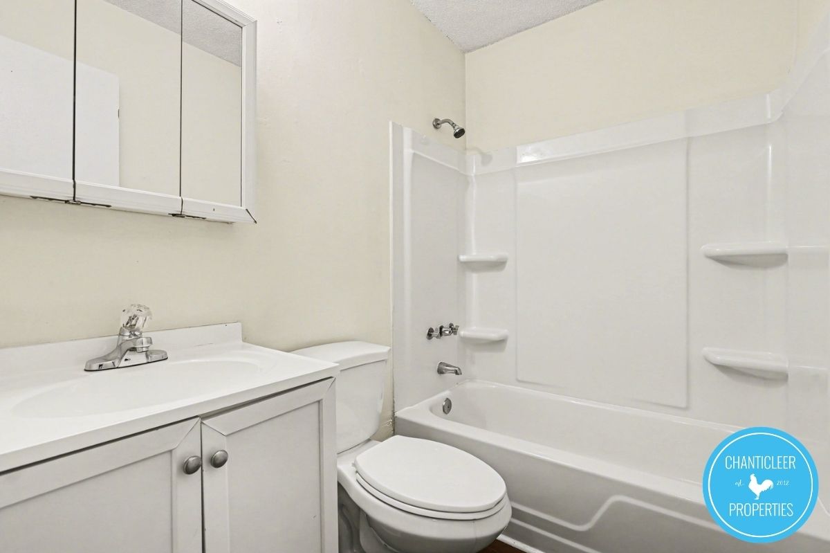 115 Florence St — Unit 16 photo 5
