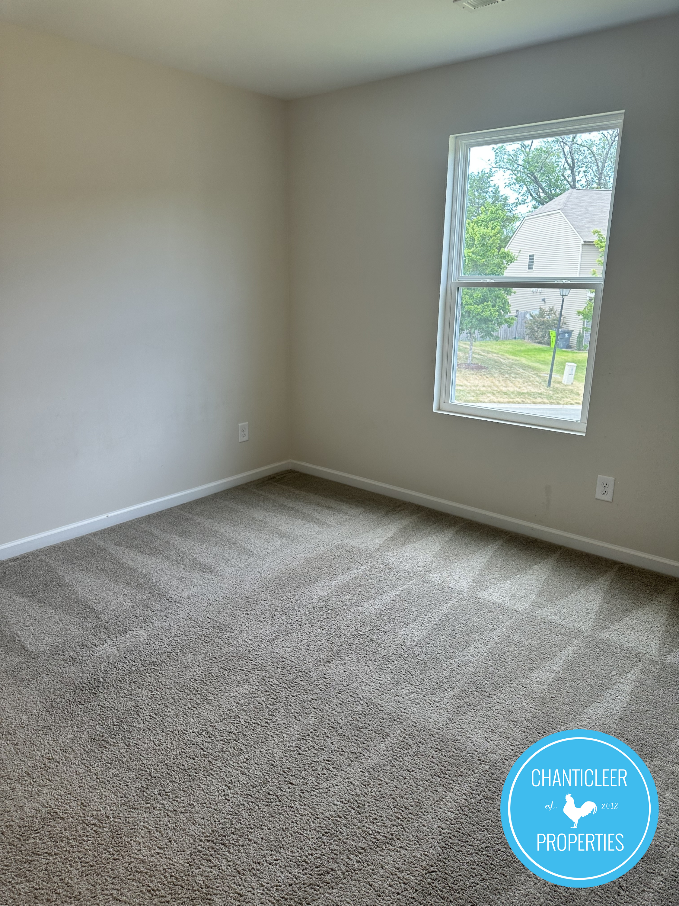 2528 Reynolds Dr photo 5