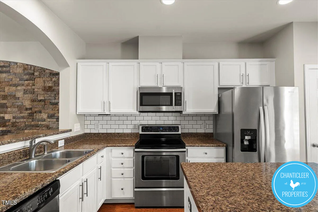 3100 Berkeley Springs Place photo 6