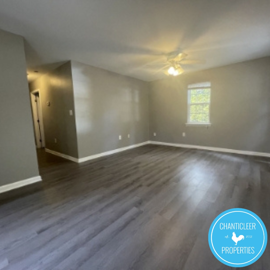 912 Dayton Street photo 1