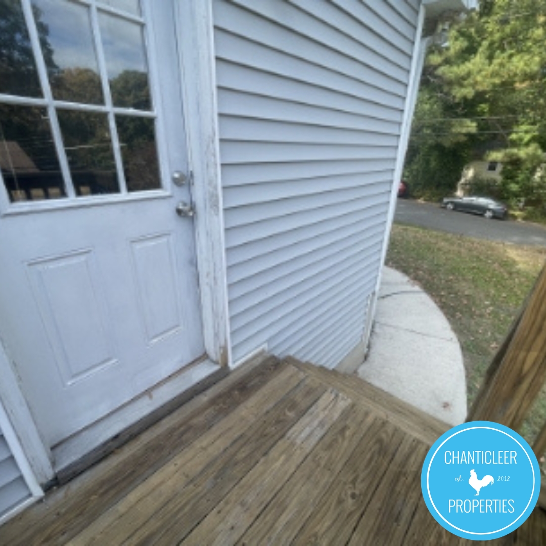 912 Dayton Street photo 2