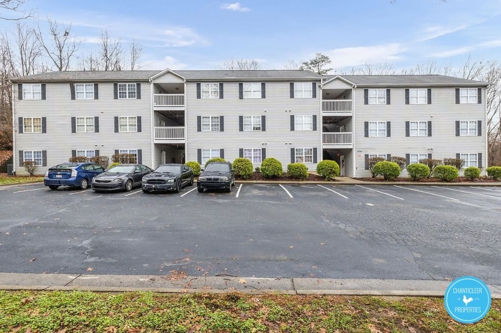 Wendover Woods — Unit C photo 11