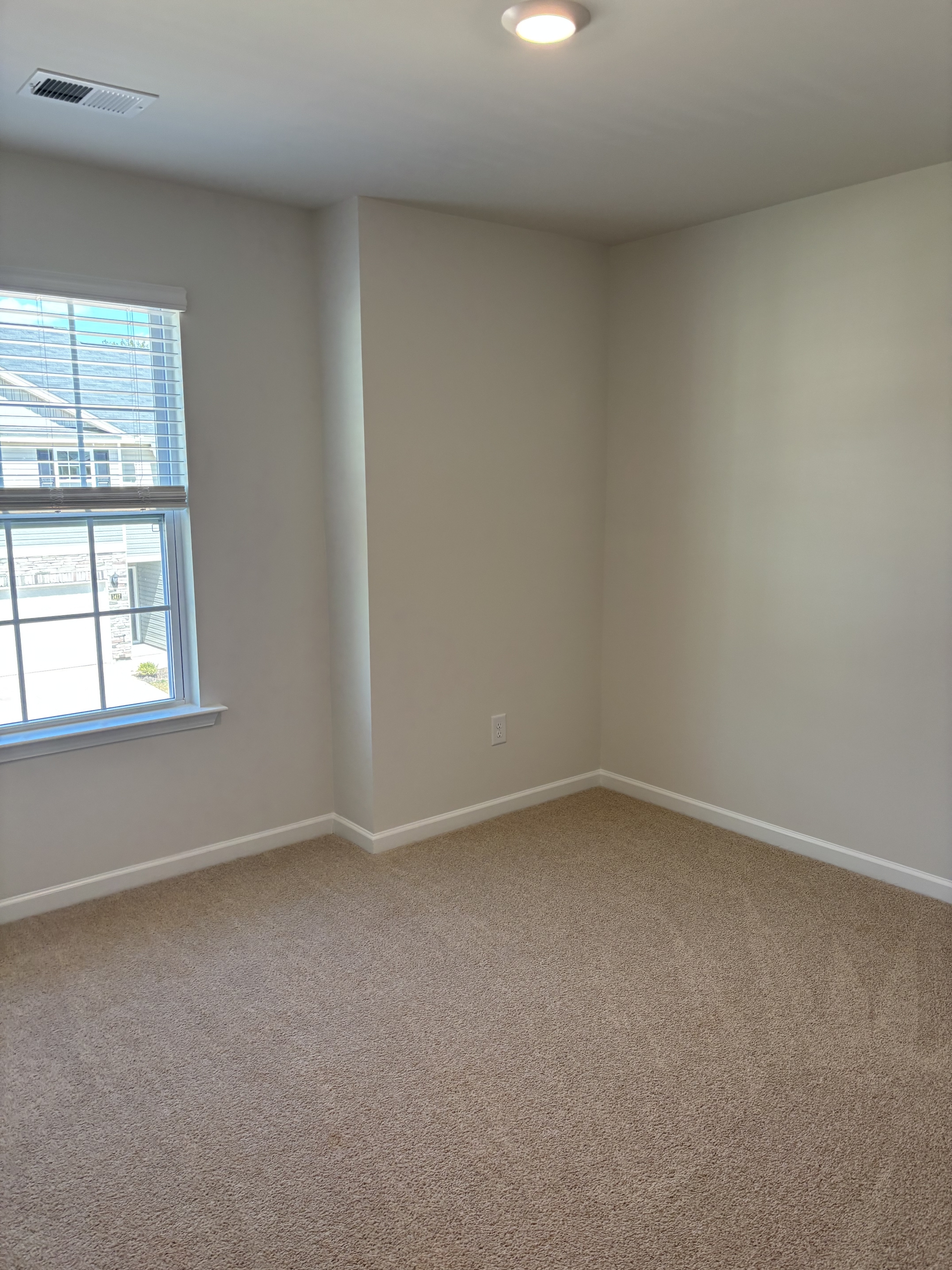 1412 Maltese Ln photo 6