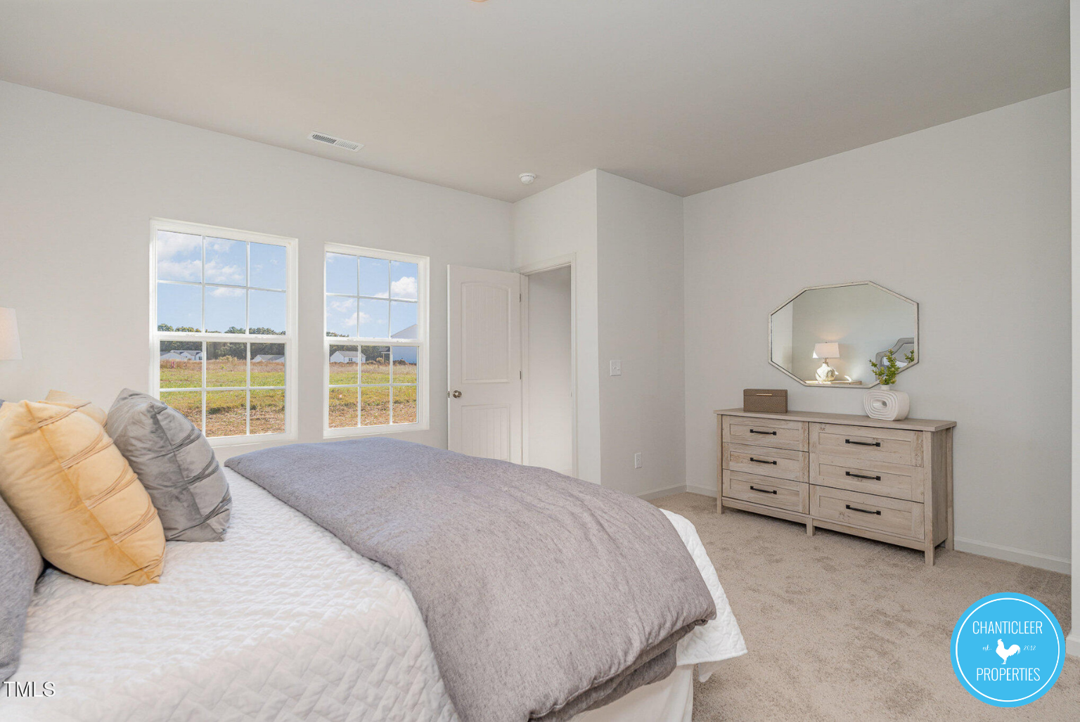 6748 Hardwick Lane photo 8