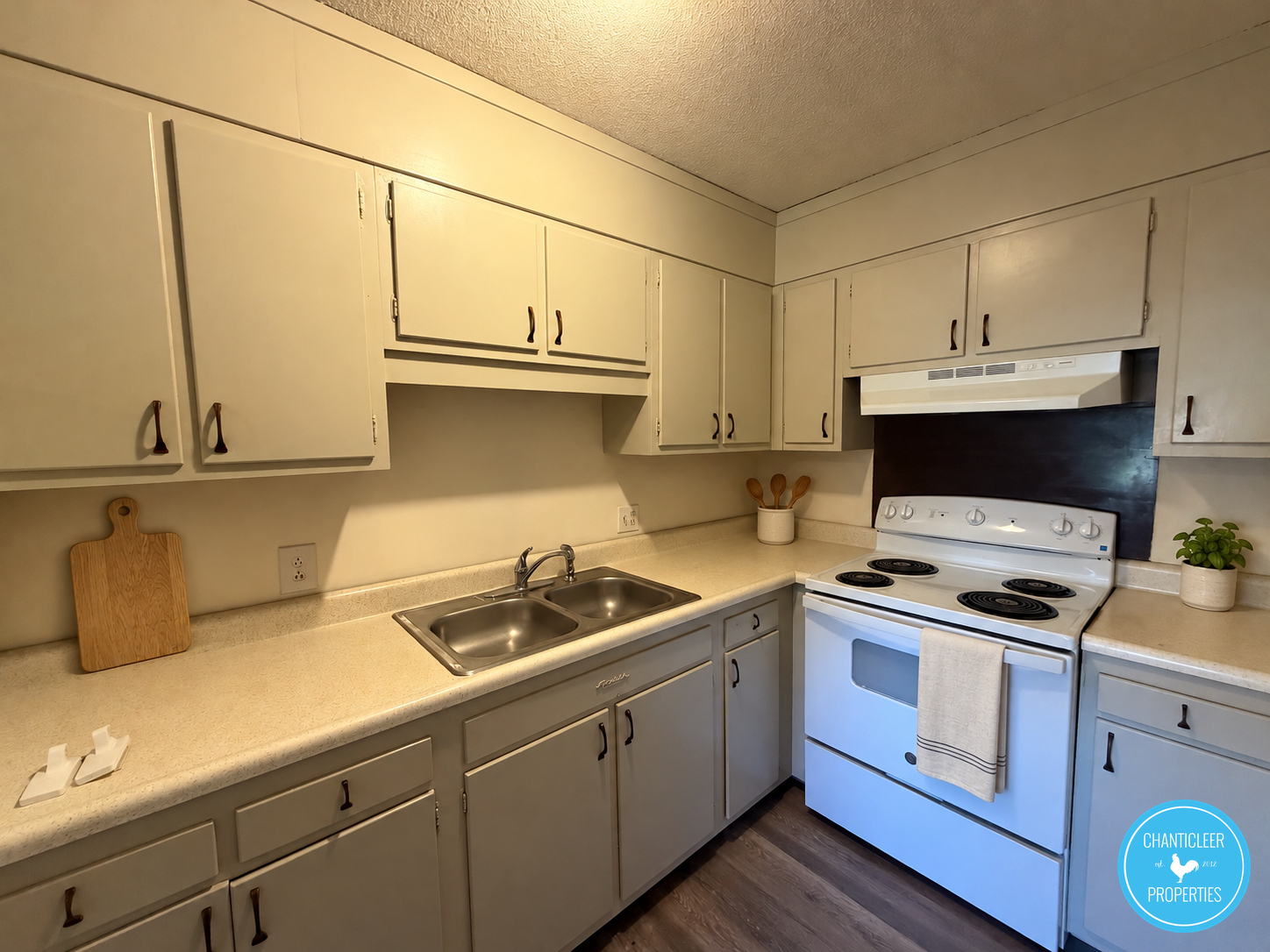 Woodlea Apartments — Unit 2450 D photo 5